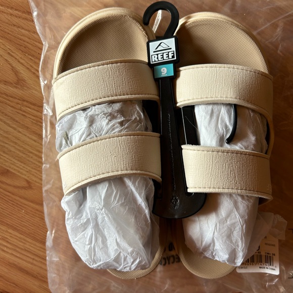REEF Bondi 2 Bar Platform Sandal - Picture 6 of 16